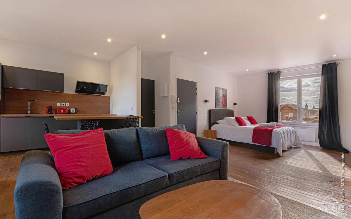 Les Suites Locarno Limoges Kültér fotó