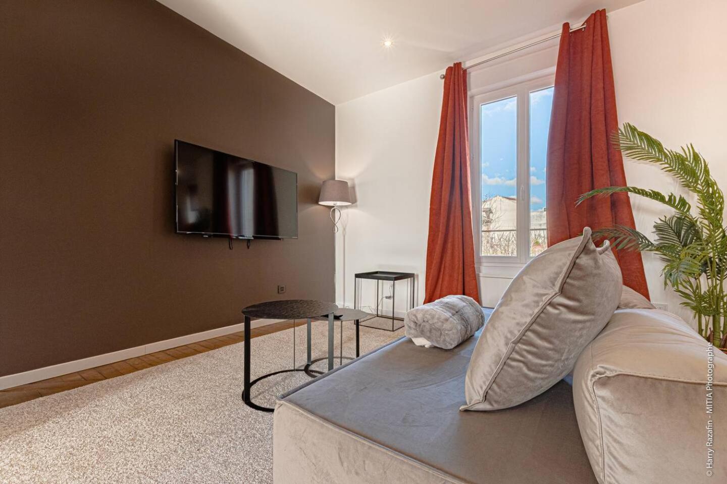 Les Suites Locarno Limoges Kültér fotó